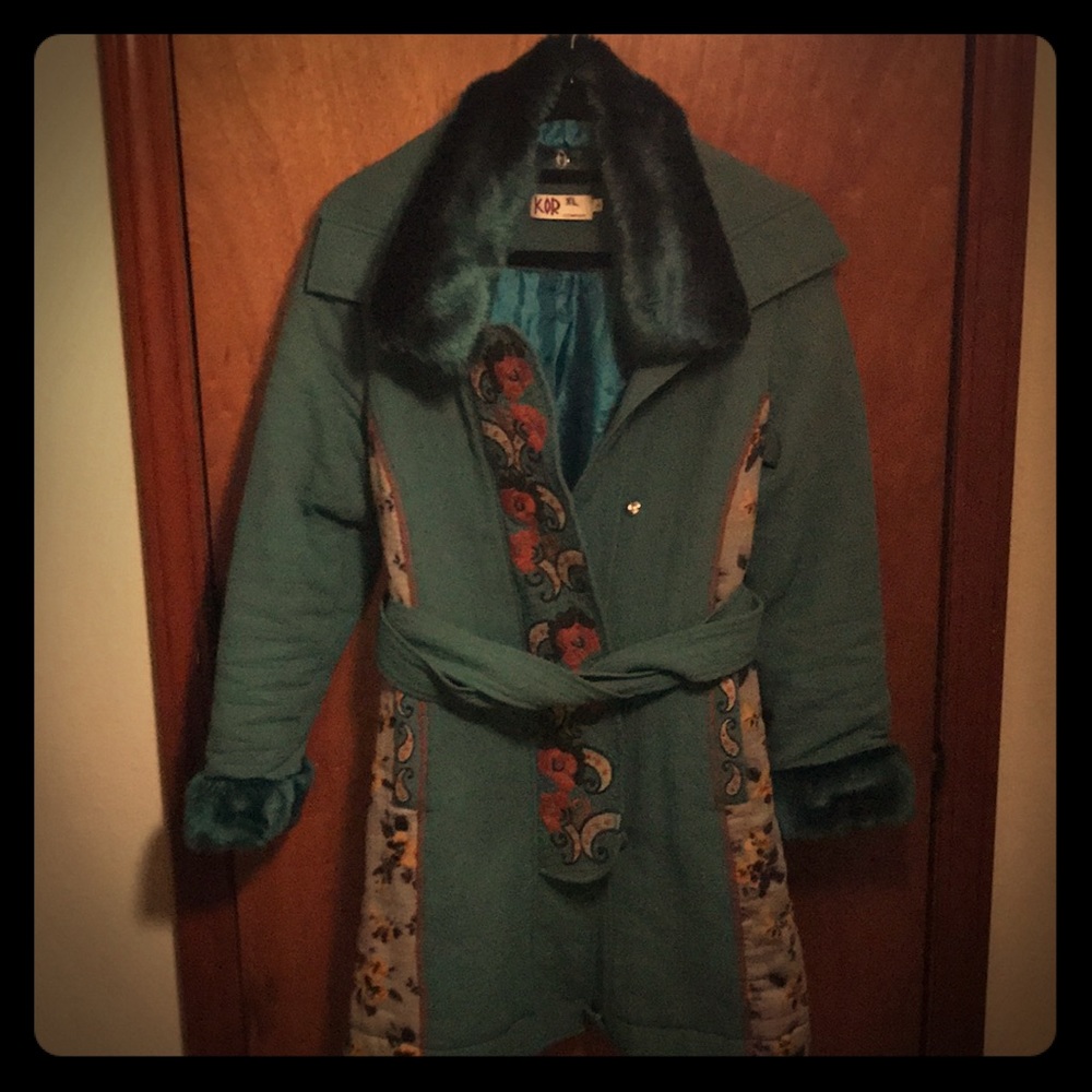 Fashionable Forest Peacoat